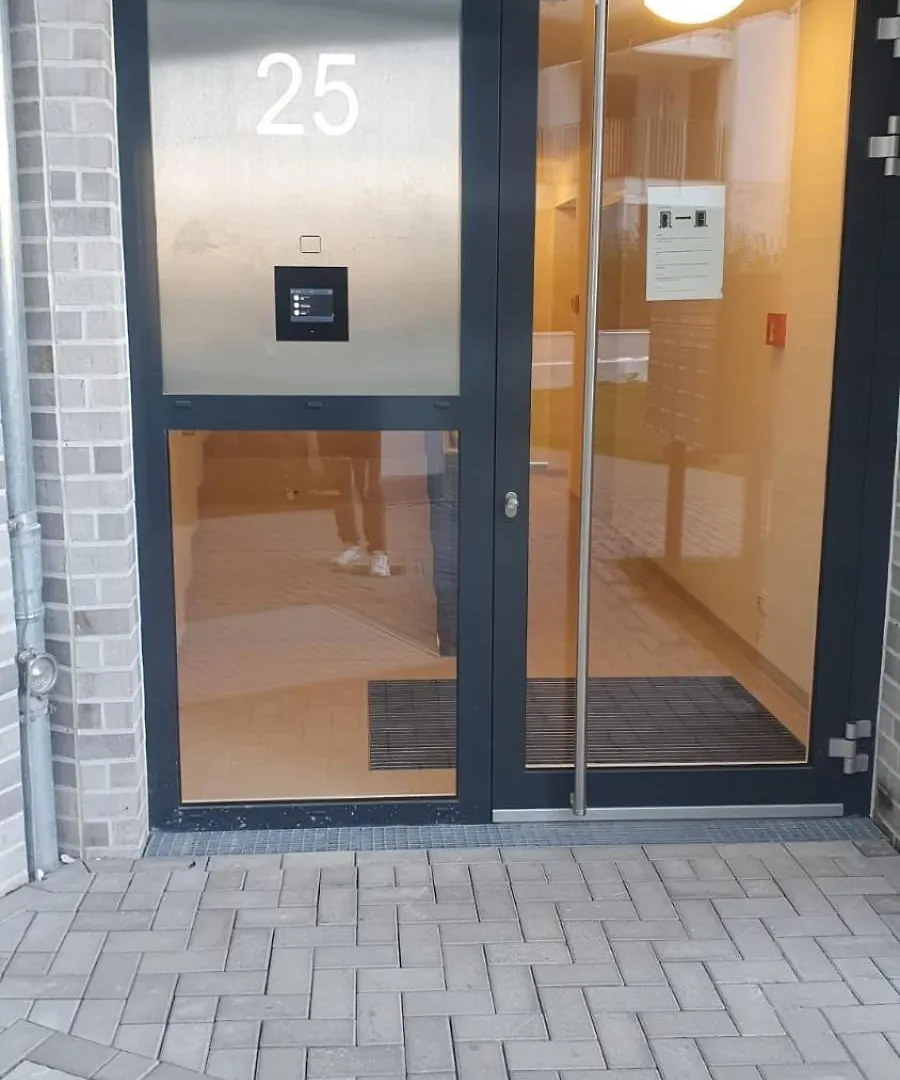 Rooftop Apartment,Business Trip,Fast Internet Schoenefeld Apartment